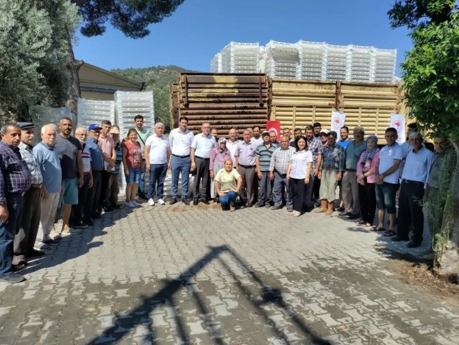 İ̇ncir Üreticilerine Kurutma Kerevitleri Dağıtıldı