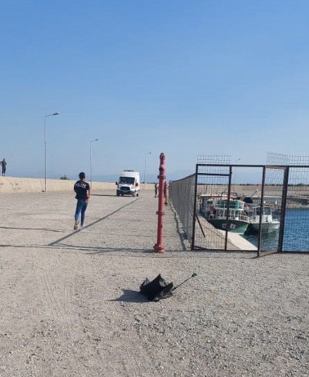 Can Simidi İle Van Gölü’nde Sürüklenen Çocuğu Jandarma Kurtardı