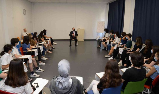 Lise Öğrencilerine Yönelik ‘Tıp Kariyer Kampı’ Sona Erdi