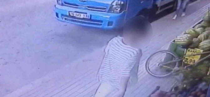 Bursa’da Küçük Çocuğun Hayalini Çalan Hırsız Kameraya Yakalandı