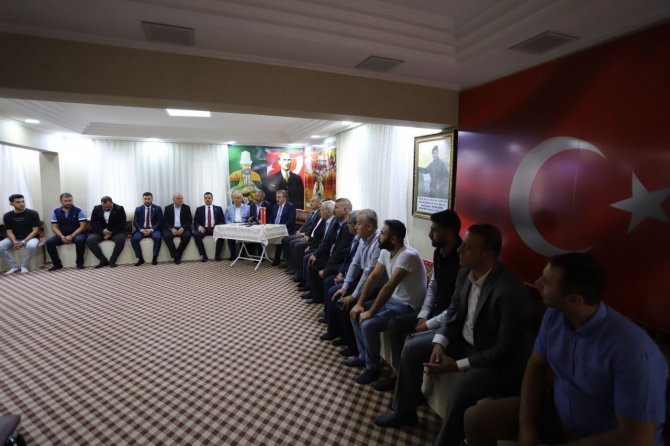 Bbp Genel Başkanı Destici: “Türkmen Alevi Bektaşi Vakfına Yapılan Saldırı Bir Provokasyondur”