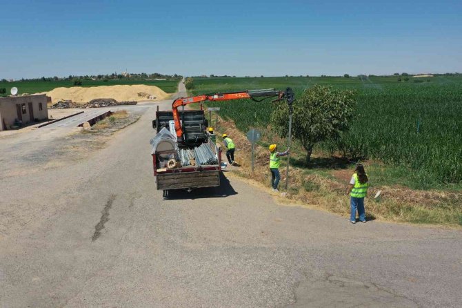 Ceylanpınar’da Trafik Levhaları Yenilendi