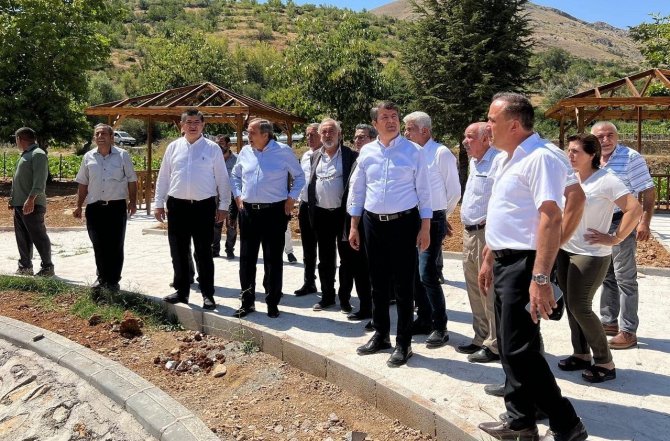 Chp’li Milletvekilleri Sorunları Vatandaşlardan Dinledi