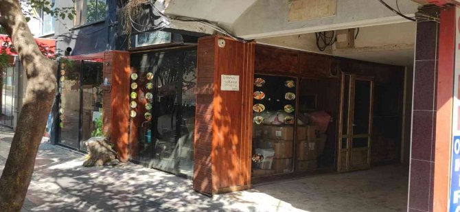 Yalnız Yaşadığı İş Hanında Ölü Bulundu