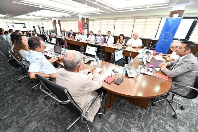 Denizli Teknik Tekstil Merkezi Projesi İçin Bir Araya Geldiler