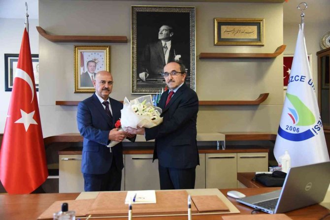 Rektör Sözbir Göreve Başladı