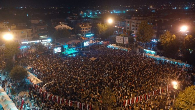 Düzce’de Gençler Eğlenceye Doyuyor