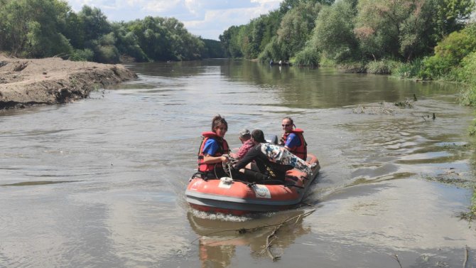 Tunca Nehri’nde Mahsur Kalan 2 Kişiyi Afad Bot İle Kurtardı