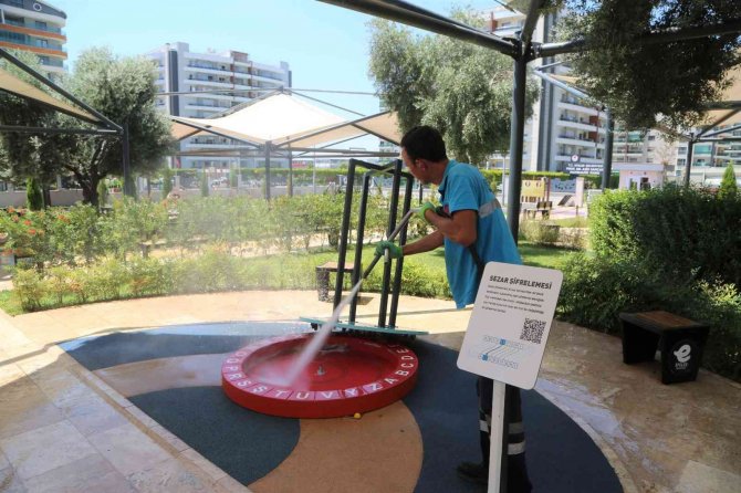 Prof. Dr. Aziz Sancar Matematik Ve Bilim Parkı’nda Temizlik Çalışması Yapıldı