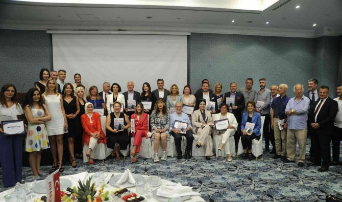 Türkiye’de İ̇ş Dünyası’nın 10’uncu Sayısı Tanıtıldı