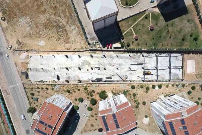 Yapımına Başlanan Kent-köy Semt Pazarı’nda Çalışmalar Sürüyor