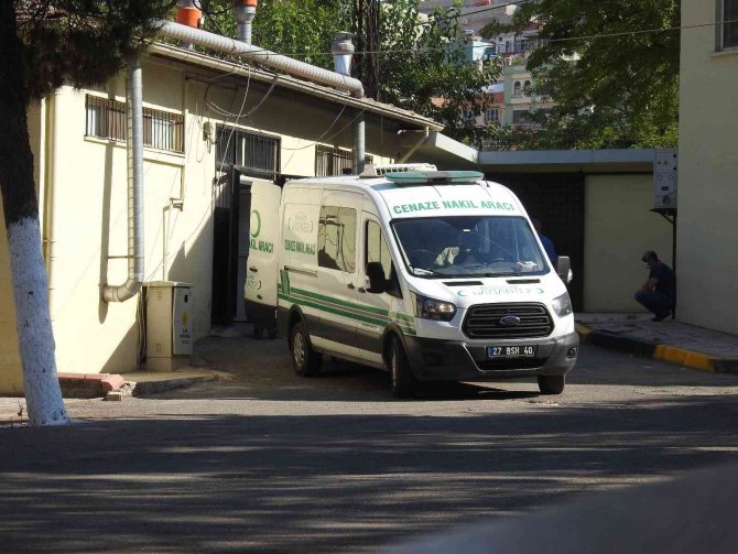 Büfeye Kurşun Yağdırdılar: 1 Ölü, 2 Yaralı