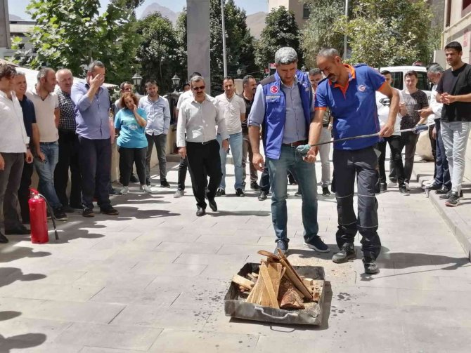 Hakkari’de 91 Bin 869 Kişiye Afet Eğitimi Verildi