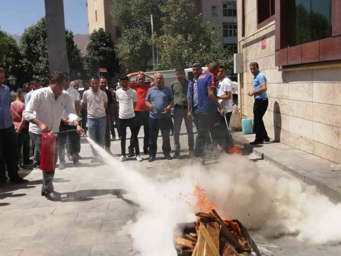 Hakkari’de 91 Bin 869 Kişiye Afet Eğitimi Verildi