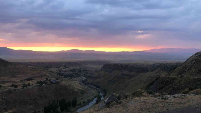 Kars’tan Gün Batımı Manzaraları