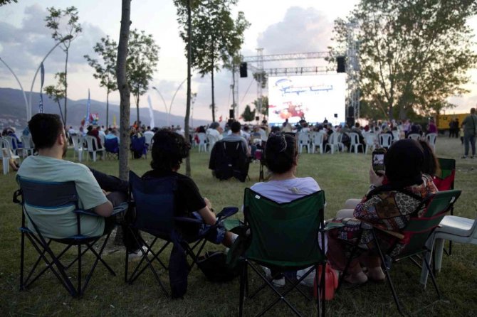 Körfez’de Sinema Keyfi