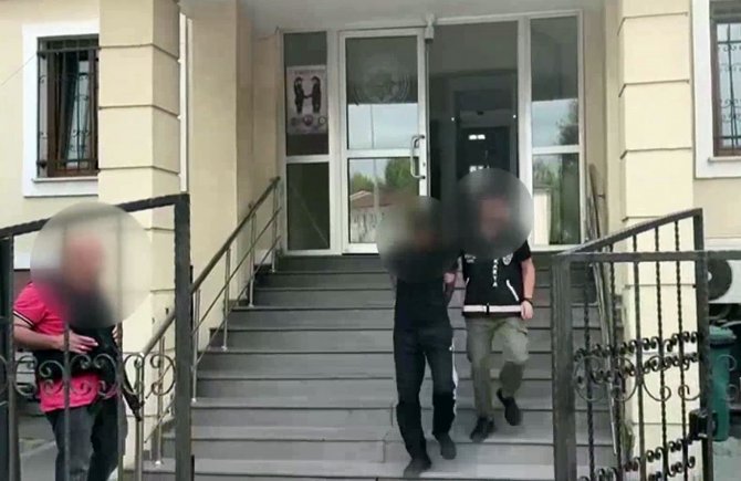 Motosiklet Ve Elektrikli Bisiklet Hırsızları Güvenlik Kamerasına Yakalandı