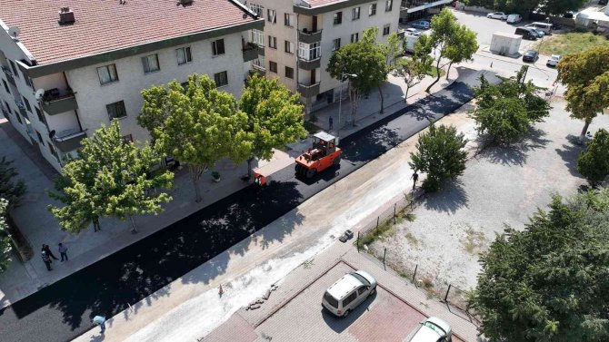 Selçuklu Belediyesi Asfalt Çalışmalarına Devam Ediyor