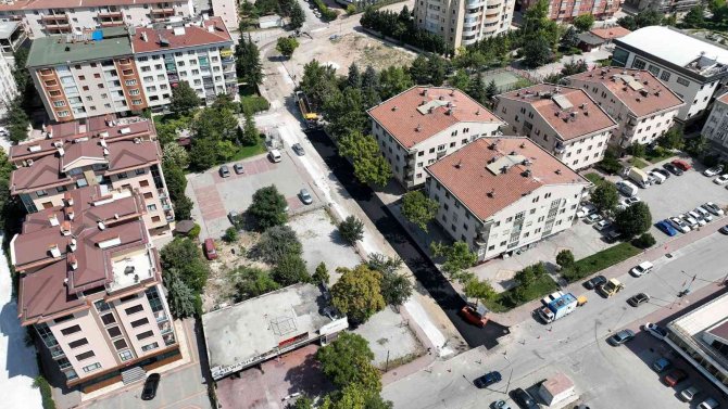 Selçuklu Belediyesi Asfalt Çalışmalarına Devam Ediyor