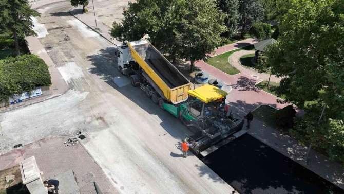 Selçuklu Belediyesi Asfalt Çalışmalarına Devam Ediyor