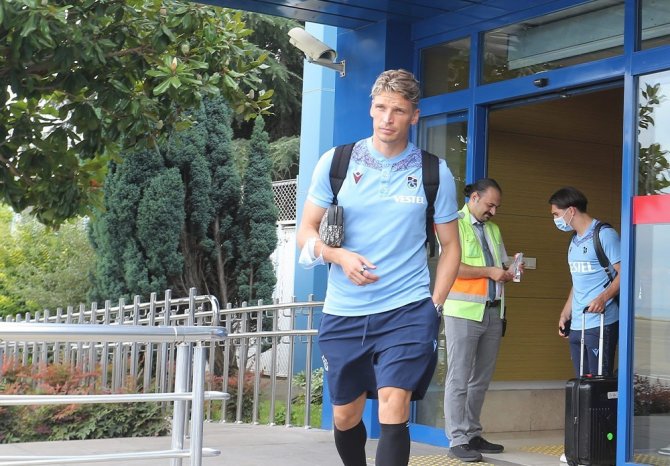 Trabzonspor, İ̇stanbulspor Maçı İçin İ̇stanbul’a Gitti