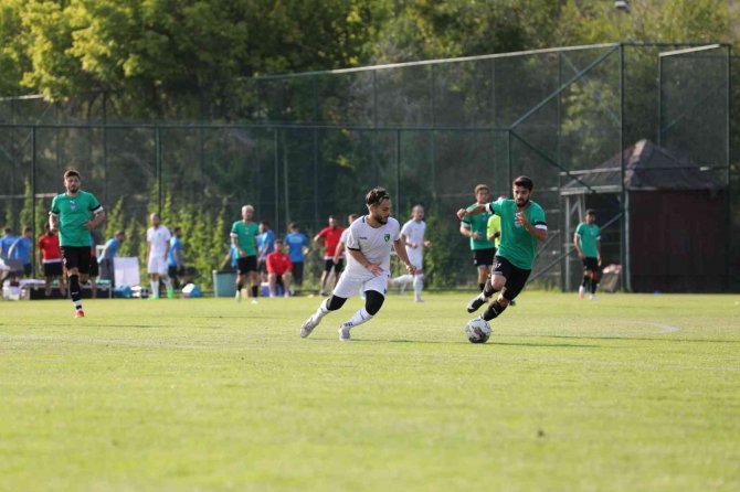 Kocaelispor, Kızılcahamam Kampındaki Son Hazırlık Maçında Berabere Kaldı