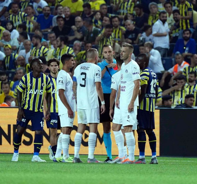 Uefa Avrupa Ligi: Fenerbahçe: 3 - Slovacko: 0 (Maç Sonucu)