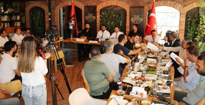Vanspor Yönetimi Basınla Bir Araya Geldi