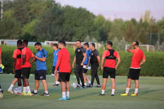 Kayserispor, Beşiktaş Maçı Hazırlıklarına Devam Ediyor