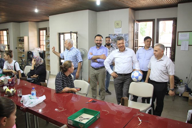 Millevekili Özkan: "El İle Futbol Topu Dikimi Hem İstihdam Hem De Kula’nın Tanıtımına Katkı Sağlıyor"