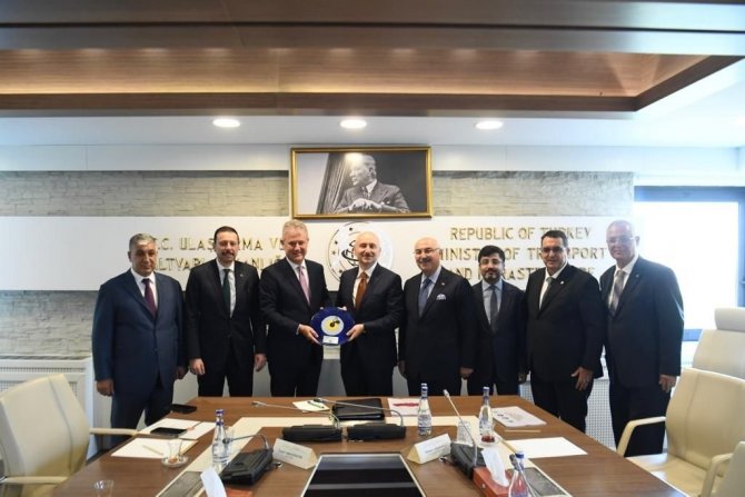 İ̇zmir Projeleri İçin Ankara Çıkartması