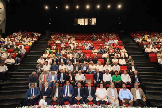 Başkan Zolan, Denizli Büyükşehirin Takdir Toplayan Hizmetlerini Anlattı
