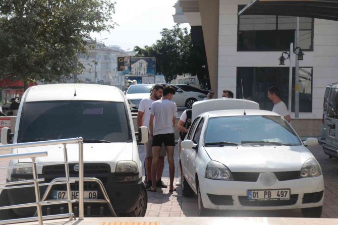 Alanya Narko Timler, 3 Bin 840 Uyuşturucu Hap Ele Geçirdi