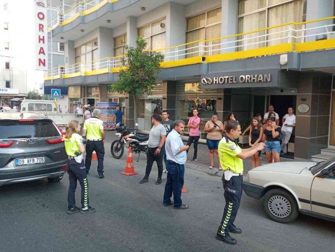Motosiklet İle Otomobil Çarpıştı: 1 Yaralı
