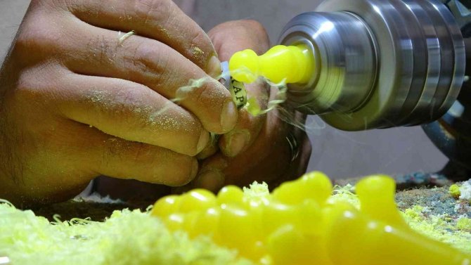 Osmaniye’de Üretilen Tespihler 50’den Fazla Ülkeye İhraç Ediliyor