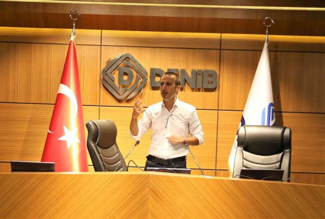 Deni̇b Akademi’den Dijital Performans Pazarlaması İle Crm Eğitimi