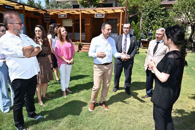 Başkan Erdoğan Üye Esnafların Sorunlarını Yerinde Dinliyor