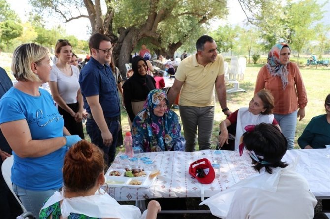 Rehabilitasyon Merkezi Ve Huzurevi Sakinleri Bedre Plajı’nda Buluştu