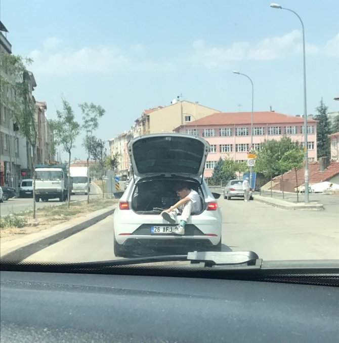Gencin Bagajda Ki Tehlikeli Yolculuğu