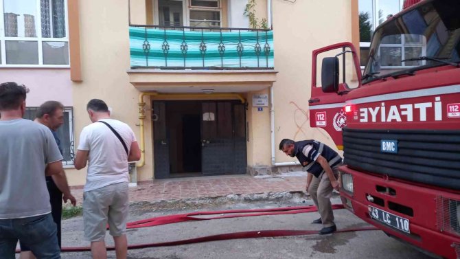 Gediz’deki Yangında Maddi Hasar Oluştu