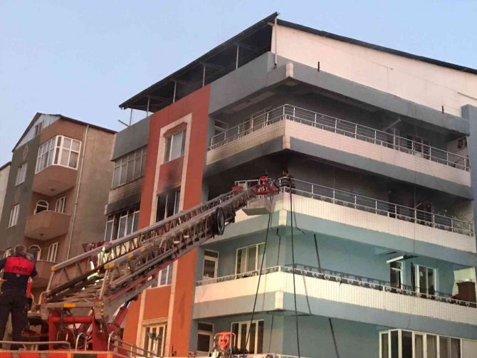 Iğdır’da Çıkan Yangında Daire Kullanılamaz Hale Geldi