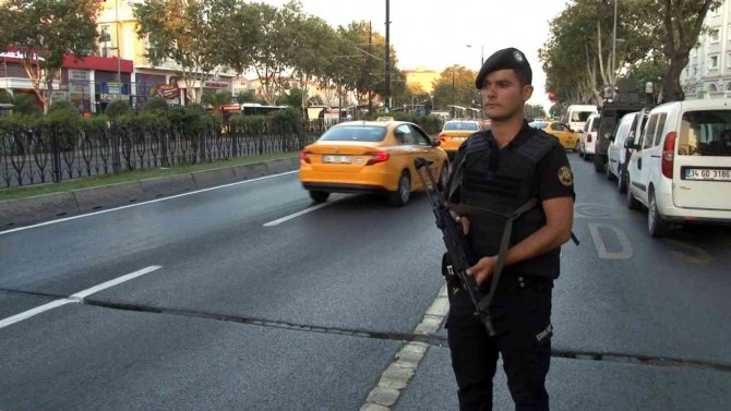 İ̇stanbul’da Helikopter Destekli ‘Yeditepe Huzur’ Uygulaması