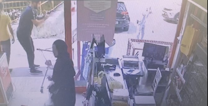 İ̇stanbul’da Genç Kadının Şüpheli Ölümü: 3. Kattan Aşağıya Düşüp Öldü