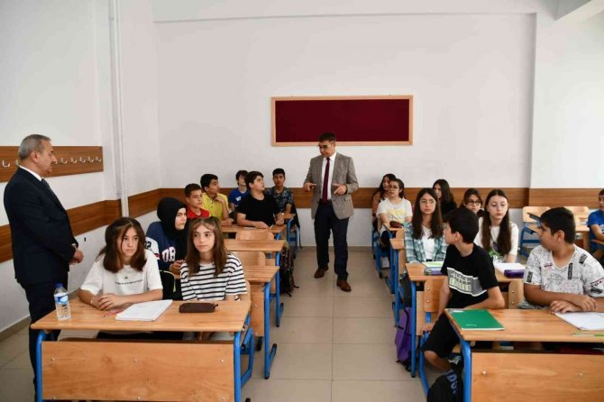 Öğrenciler 2022-2023 Eğitim Öğretim Yılı’na Yaz Kursları İle Hazırlanıyor