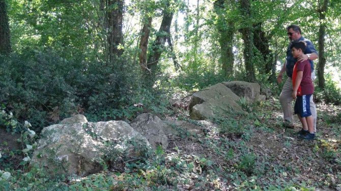 Yerin Altına Gömülü Tümülüsün Asırlardır Gizemini Koruyan Hikayesi