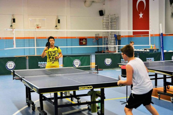 Büyükşehir Yaz Spor Kurslarından 515 Öğrenci Yararlanıyor