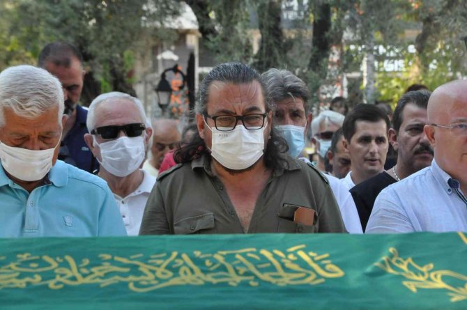 Emekli Polis Memuru Son Yolculuğuna Uğurlandı