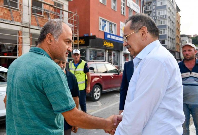 Ankara’dan Tedaviden Dönen Başkan Demir Sahada
