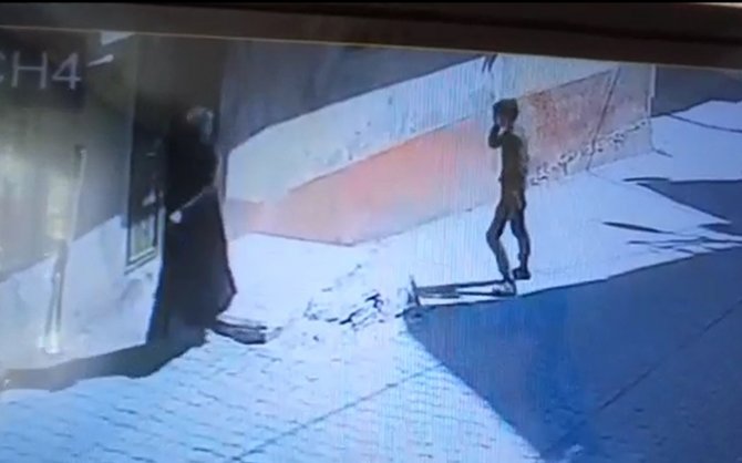 Kira Parasının Çalınma Anı Kameralara Yansıdı