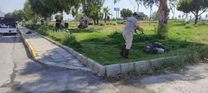 Söke Belediyesi Park İ̇şleri Ekipleri Çalışmalarında Hız Kesmiyor